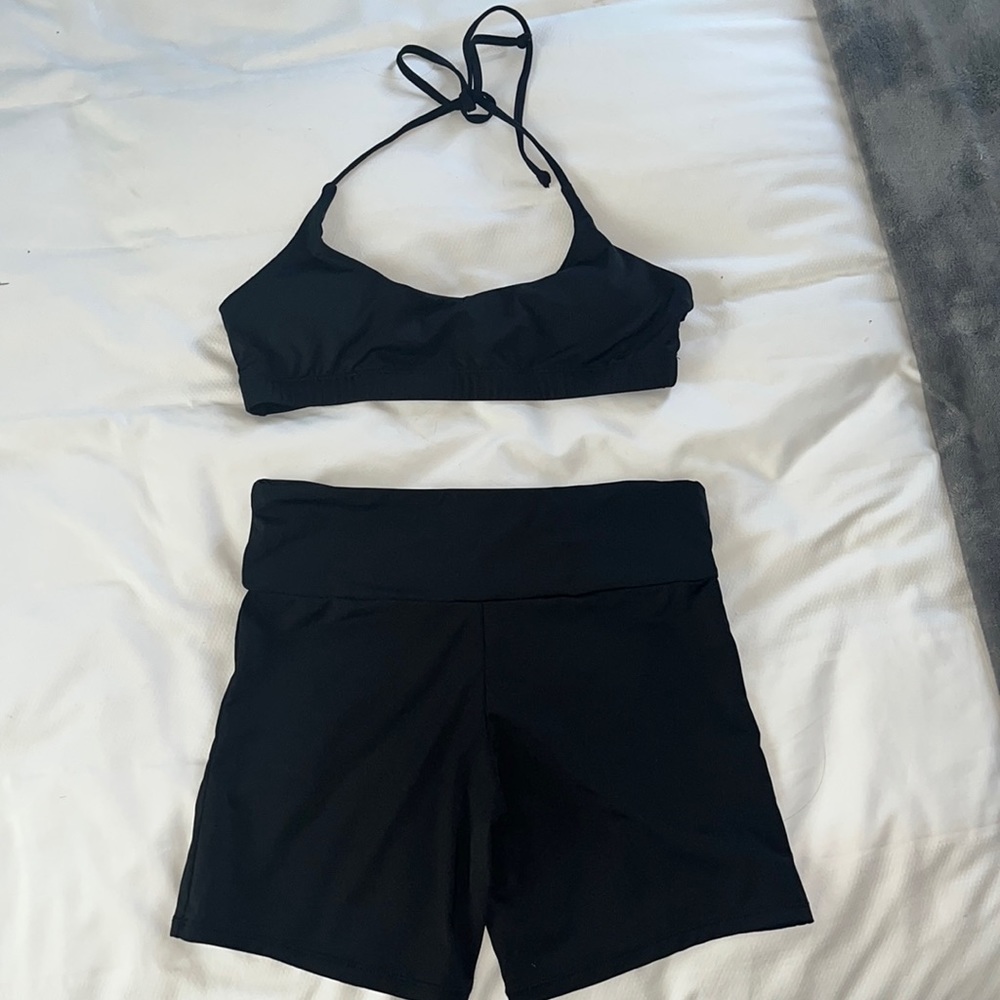 Sunny bunny workout set (swimsuit material)
